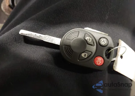 2014 Ford Focus Se z USA, uszkodzony, nr VIN 1FADP3K24EL432048